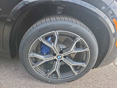 New 2026 BMW X5 xDrive40i w/ M Sport Package