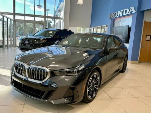 Used 2026 BMW 540i xDrive image 3