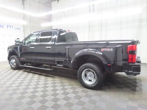 Used 2025 Ford F350 Platinum w/ Platinum Plus Package AWD/4WD image 6