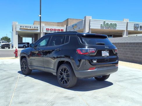 New 2025 Jeep Compass Latitude w/ Altitude Special Edition image 4