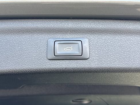 Used 2022 Audi Q3 2.0T Premium Plus w/ Premium Plus Package image 10