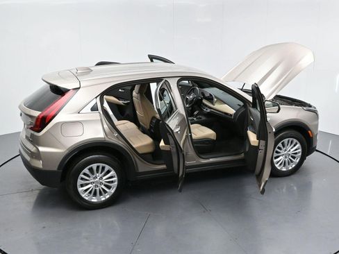 Certified 2024 Cadillac XT4 Luxury w/ Cold Weather Package FWD image 36