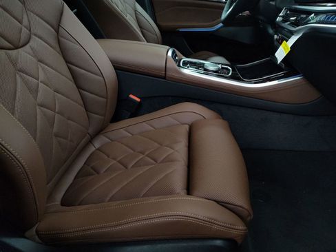 New 2026 BMW X5 xDrive50e w/ M Sport Package image 28