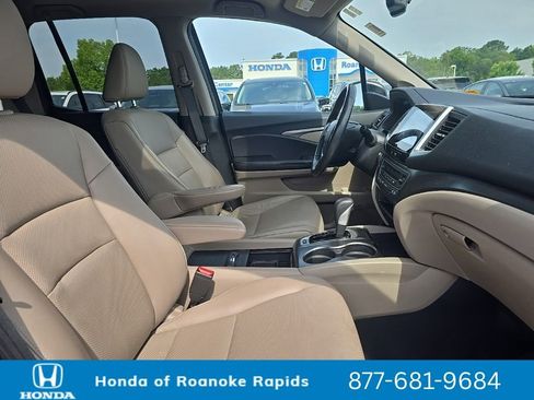 Used 2019 Honda Ridgeline RTL-T image 17