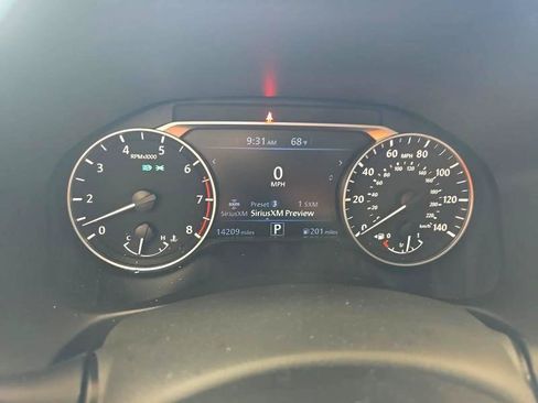 Used 2023 Nissan Altima 2.5 SV AWD/4WD image 10