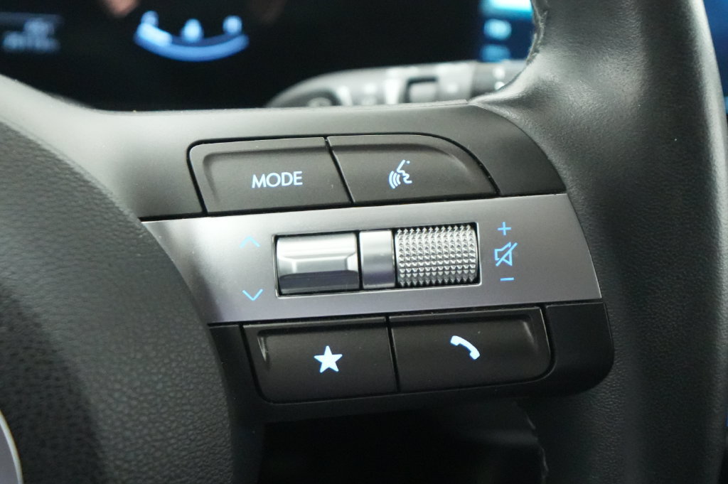 Used 2024 Hyundai Kona SEL AWD/4WD image 33
