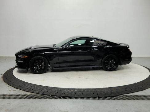Used 2020 Ford Mustang GT w/ Equipment Group 301A RWD image 5
