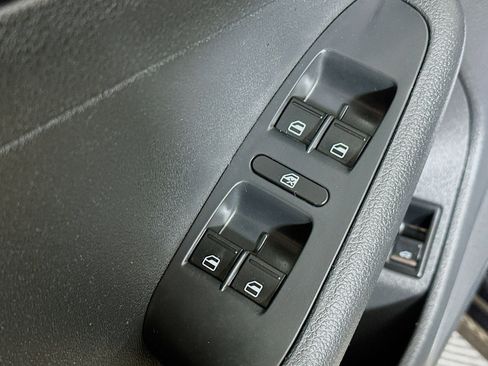 Used 2016 Volkswagen Jetta S image 16