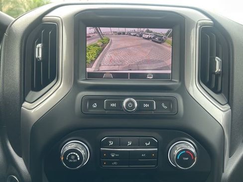 Used 2022 Chevrolet Silverado 1500 W/T w/ Trailering Package image 11