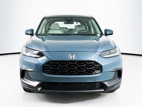 Used 2024 Honda HR-V LX image 2