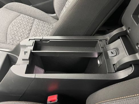 Used 2024 Chevrolet Equinox LT w/ LPO, Floor Liner Package FWD image 28