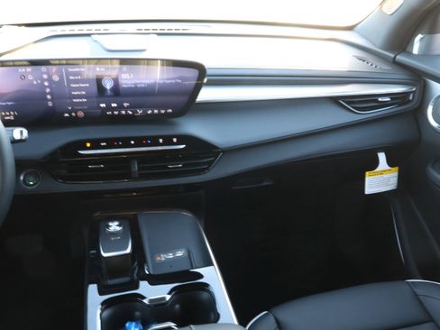 New 2026 Buick Enclave Avenir w/ Super Cruise Package image 11