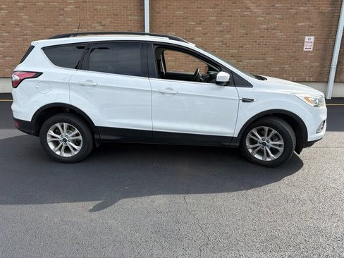 Used 2018 Ford Escape SEL FWD image 5