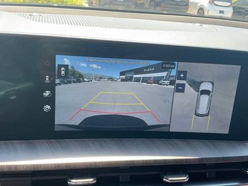 Used 2025 Kia Telluride SX w/ SX Captain's Chair Package AWD/4WD image 23