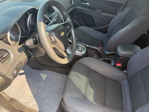 Used 2015 Chevrolet Cruze LT FWD image 10