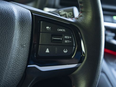 Used 2025 Honda Odyssey Sport-L image 19