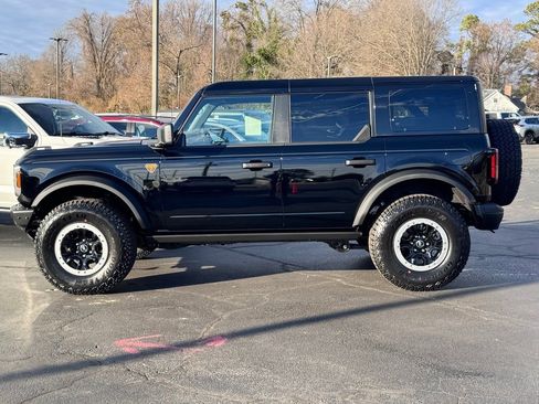 New 2025 Ford Bronco Badlands w/ Sasquatch Package image 3