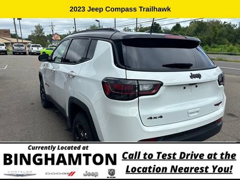Used 2023 Jeep Compass Trailhawk w/ Trailhawk Elite Group AWD/4WD image 6