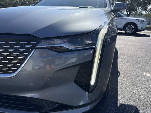 Used 2021 Cadillac CT4 Premium Luxury RWD image 9