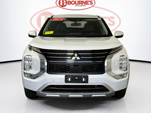 Used 2024 Mitsubishi Outlander SE AWD/4WD image 5
