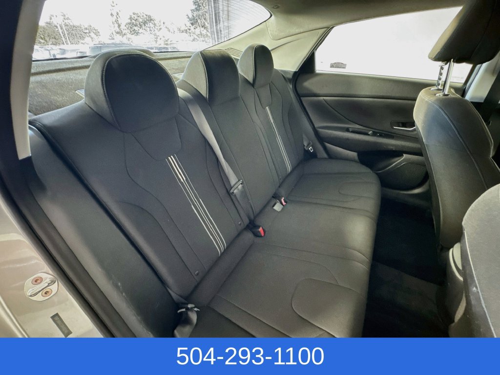 Used 2023 Hyundai Elantra SEL w/ Cargo Package FWD image 26