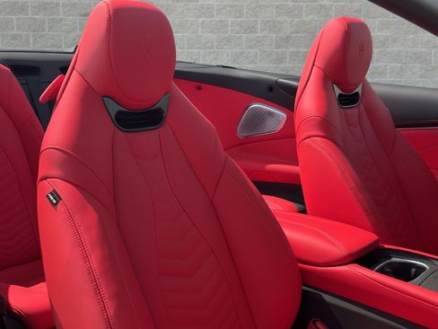 Used 2024 Maserati GranCabrio Trofeo image 33