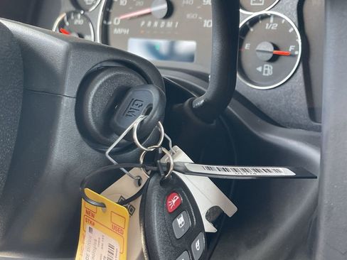 New 2025 GMC Savana 2500 w/ Driver Convenience Package image 17