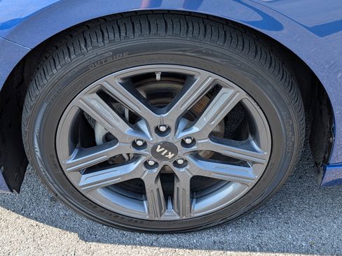 Used 2020 Kia Forte GT-Line w/ GT-Line Premium Package FWD image 28