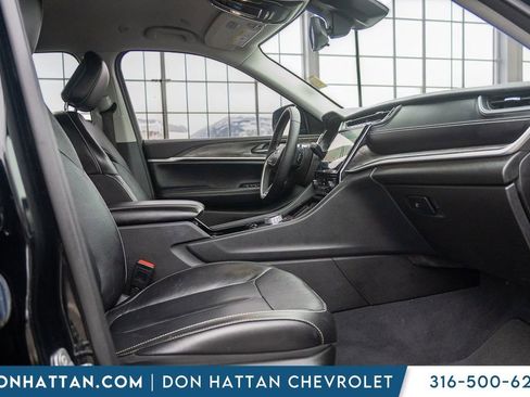 Used 2023 Jeep Grand Cherokee Limited w/ Black Appearance Package AWD/4WD image 28