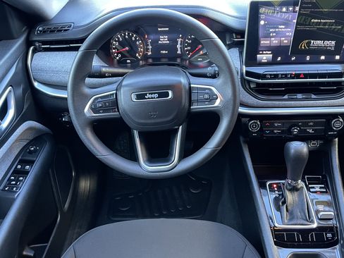 Used 2024 Jeep Compass Sport image 22