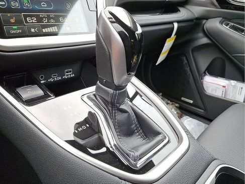 Used 2025 Subaru Legacy Limited image 9