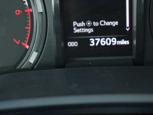 Certified 2024 Toyota 4Runner SR5 Premium image 34