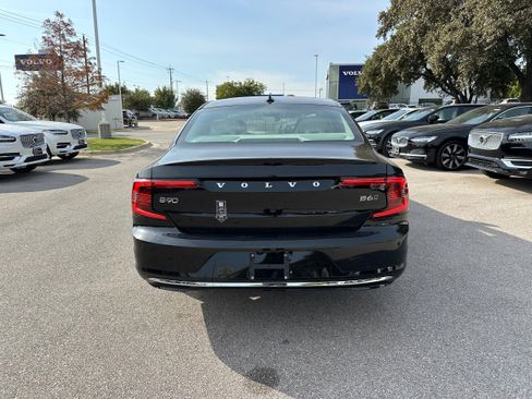 New 2025 Volvo S90 B6 Plus image 5