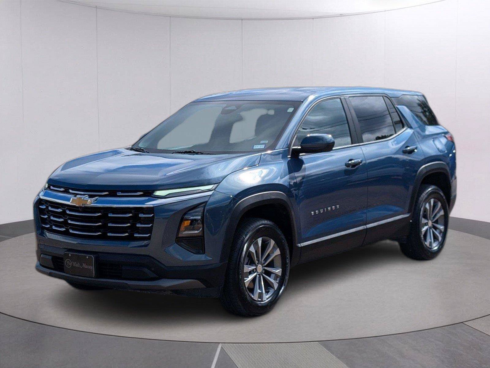 Used 2026 Chevrolet Equinox LT w/ Convenience Package II FWD image 1