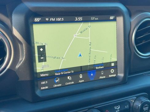 Used 2023 Jeep Wrangler Unlimited Rubicon 4xe image 25