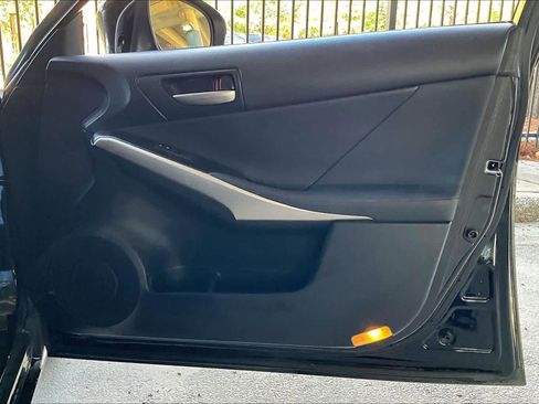 Used 2019 Lexus IS 300 F Sport image 22