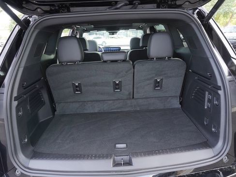 New 2026 Buick Enclave Sport Touring w/ Power Package image 8