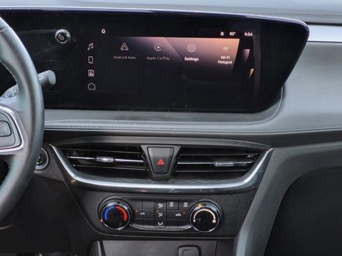 Used 2024 Buick Encore GX Preferred FWD image 32