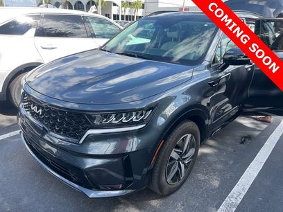 Used 2023 Kia Sorento S w/ Panoramic Sunroof Package
