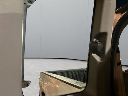 Used 2006 Ford F350 XLT image 23