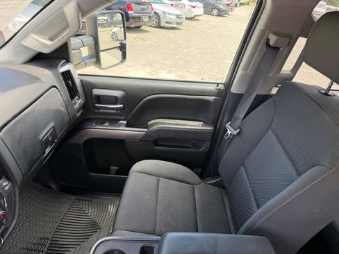 Used 2019 Chevrolet Silverado 2500 LT AWD/4WD image 23