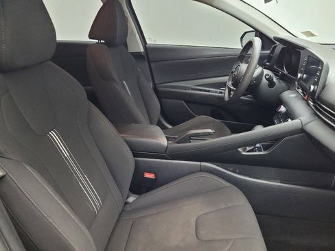 Used 2023 Hyundai Elantra SEL FWD image 21
