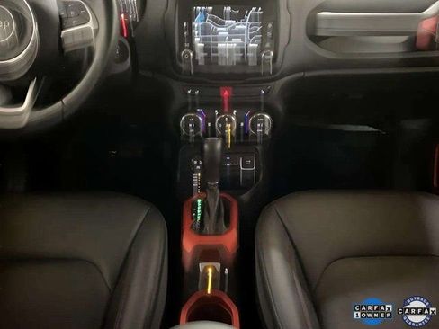 Used 2015 Jeep Renegade Trailhawk w/ Premium Leather Group image 13