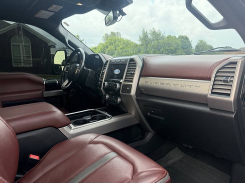 Used 2021 Ford F250 Platinum AWD/4WD image 27