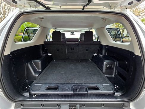 Used 2011 Toyota 4Runner Trail AWD/4WD image 32