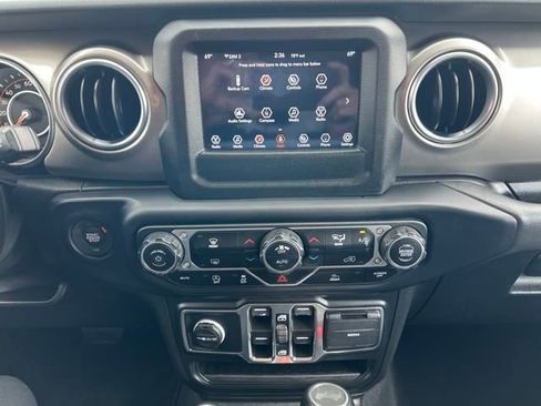 Used 2021 Jeep Wrangler Unlimited Sahara image 22