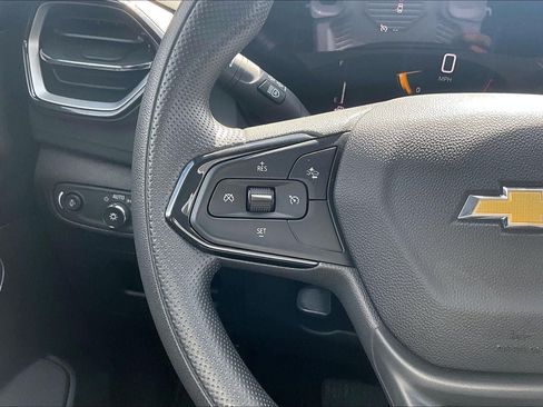 Used 2025 Chevrolet TrailBlazer LT AWD/4WD image 19
