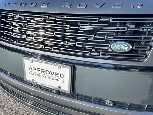 Used 2023 Land Rover Range Rover SE image 32
