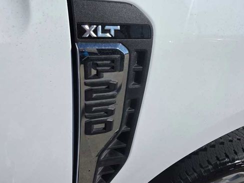Used 2024 Ford F250 XLT w/ FX4 Off-Road Package image 10