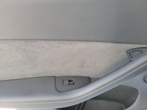 Used 2024 Tesla Model Y Long Range RWD image 16